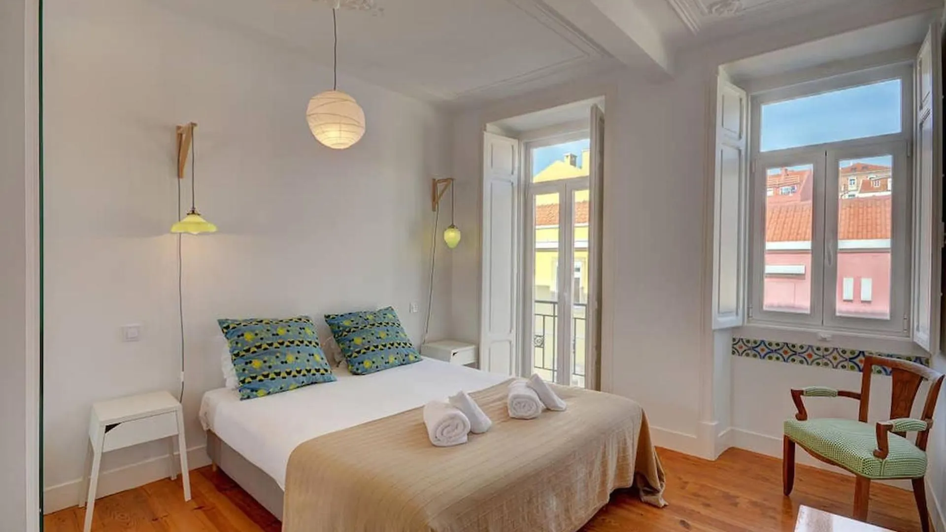 Tagus Sunrise In Lisbon By Innkeeper Portugal